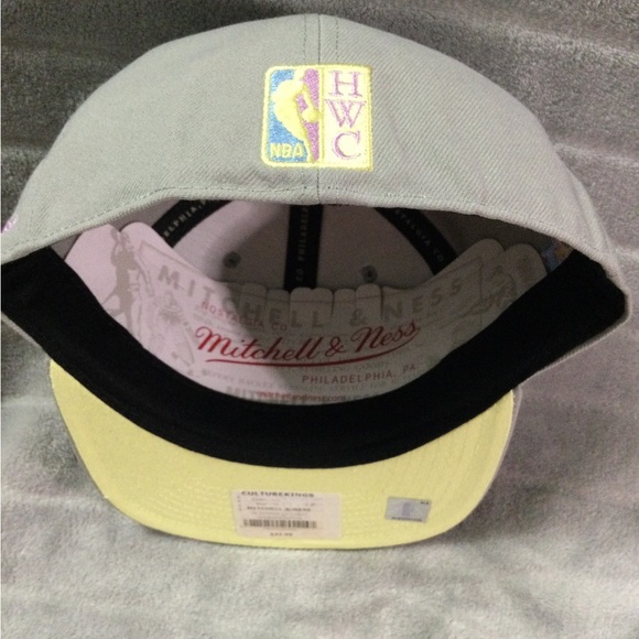 Mitchell & Ness Gray Philadelphia 76ers Fitted Hat Size 7 1/8 - Picture 9 of 9